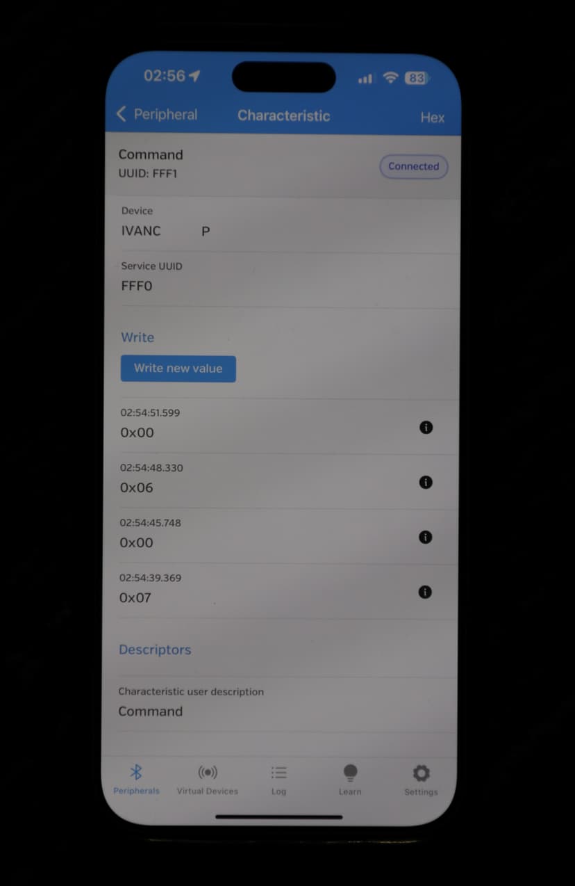 Image of the bluetooth screen for sending command data on LightBlue